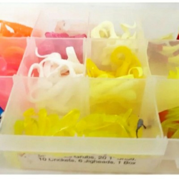 Vintage Made in the USA Rattlesnake co tackle bait & plastic box - Picture 9 of 14